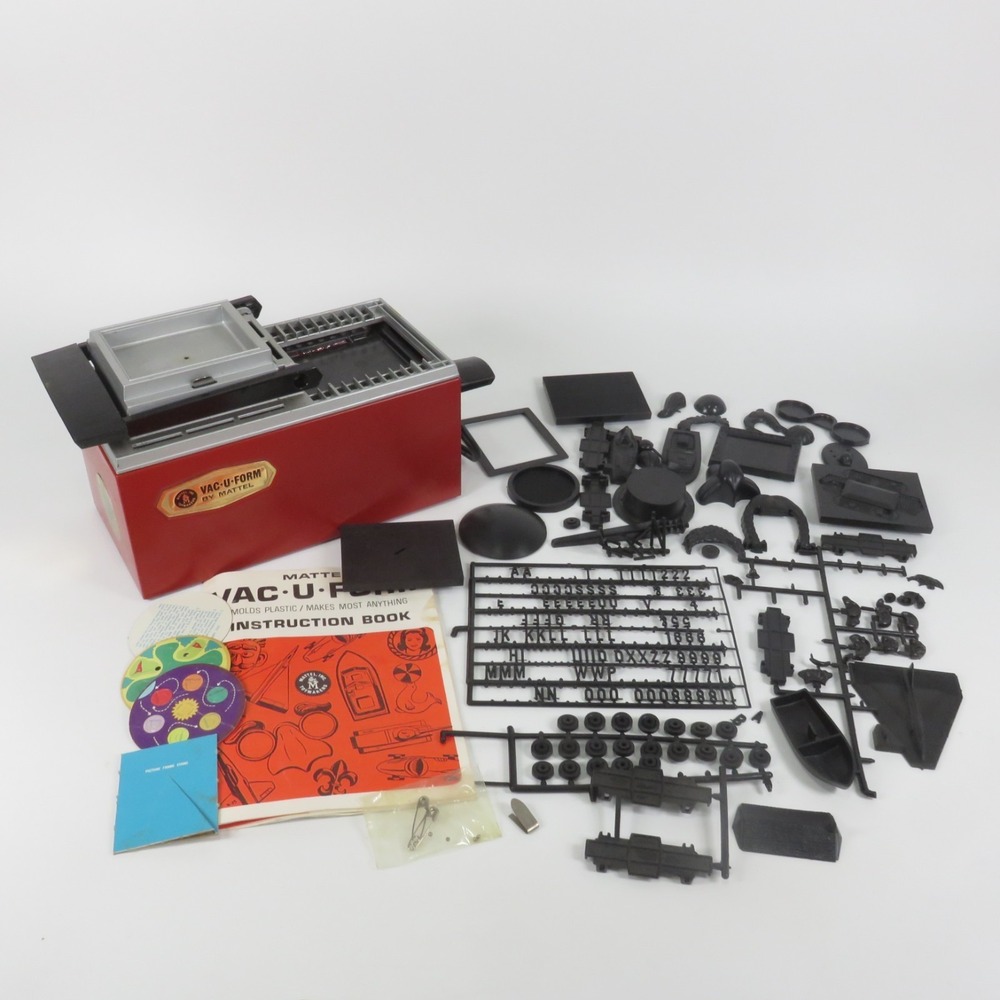 Mattel Vac-U-Form w/ Box, Instruction Booklet, Accessories & Sheets Vintage 1962